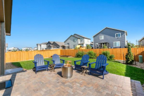 Mead Vacation Rental Fenced Backyard and Fire Pit!